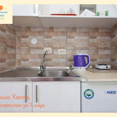 Guest house Kosta Center Port 3*