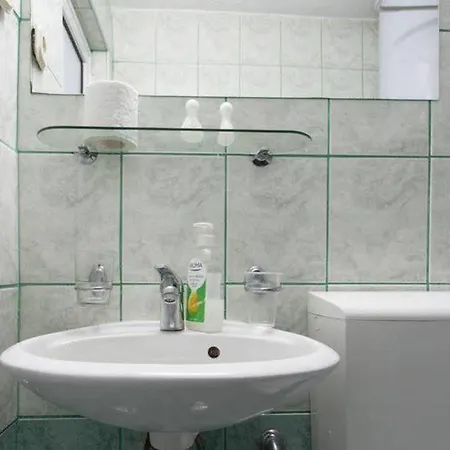 Kosta Center Port Guest house 3*