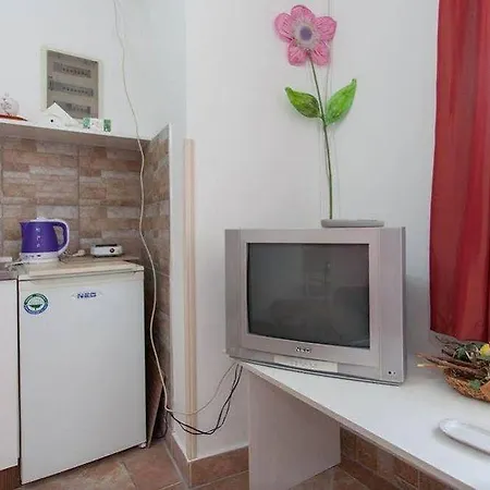 Guest house Kosta Center Port 3*